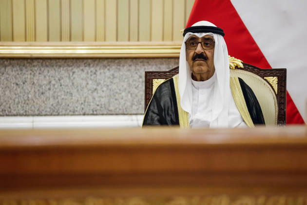 President Macron Visit To Kuwait The Emir of Kuwait Sheikh Meshal Al-Ahmad Al-Jaber Al-Sabah attends an agreement-signing ceremony with French President Emmanuel Macron (not pictured), at Bayan Palace in Kuwait City, Kuwait, October 19, 2026. Photo by Benoit Tessier Pool ABACAPRESS.COM Kuwait City Kuwait  Copyright: xTessierxBenoit Pool ABACAx