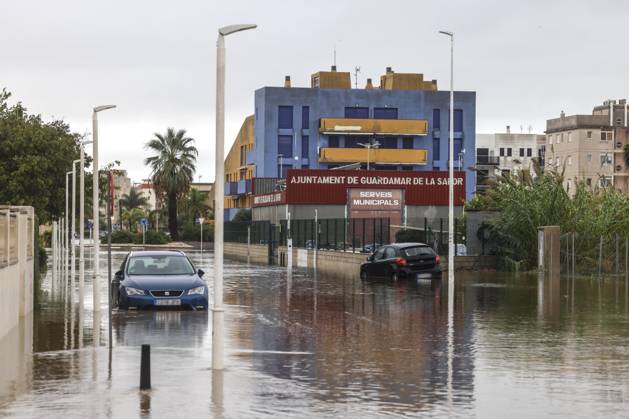 The Valencian Regional Government is preparing a lockdown order for the southern coast of Valencia and the northern coast of Alicante due to the rains. A flooded area, as of October 19, 2026, in Guardamar de la Safor, Valencia, Valencian Community, Spain. The Valencian Regional Government is preparing a lockdown order for the southern coast of Valencia and the northern coast of Alicante in response to the emergency declared due to the rains brought by Storm Adam, as announced by the Regional Minister of Emergencies and the Interior early this morning, October 19, from the Emergency Coordination Center (CCE) OCTOBER 19, 2026 Valencia, Valencian Community Valencia, Valencian Community, Spain  Copyright: xRoberxSolsonax 7855286
