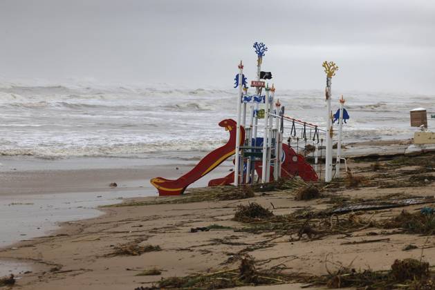 The Valencian Regional Government is preparing a lockdown order for the southern coast of Valencia and the northern coast of Alicante due to the rains. The beach is littered with branches and other debris washed up by the rain, on October 19, 2026, in Guardamar de la Safor, Valencia, Valencian Community, Spain. The Valencian Regional Government is preparing a lockdown order for the southern coast of Valencia and the northern coast of Alicante in response to the emergency declared due to the rains brought by Storm Adam, as announced by the Regional Minister of Emergencies and the Interior early this morning, October 19, from the Emergency Coordination Center (CCE) OCTOBER 19, 2026 Valencia, Valencian Community Valencia, Valencian Community,  Copyright: xRoberxSolsonax 7855291