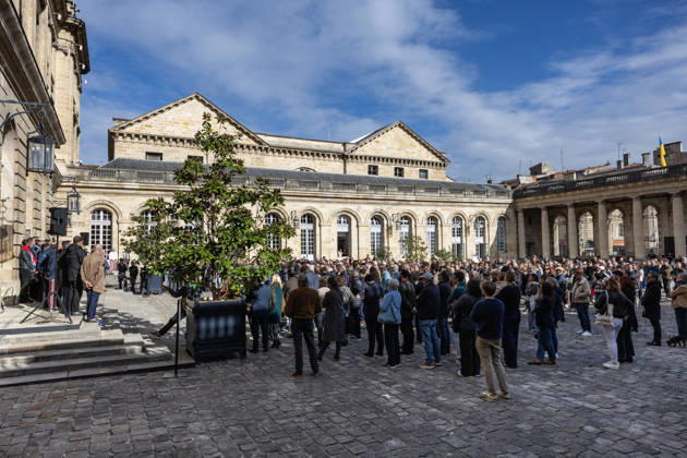 Mayor Thomas Cazenave Delivers A Speech During A Republican Rally - Bordeaux Bordeaux Mayor Thomas Cazenave delivers a speech during a republican rally in the courtyard of Bordeaux City Hall, following the violence and vandalism that occurred in the city on Saturday, October 17. The gathering was organized in response to a call by the Association of French Mayors (AMF) to reaffirm support for republican values and democratic institutions, in Bordeaux, France, on October 19, 2026. Photo by Margot Le Gonidec ABACAPRESS.COM Bordeaux France  Copyright: xLexGonidecxMargot ABACAx