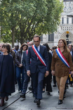 Mayor Thomas Cazenave Delivers A Speech During A Republican Rally - Bordeaux Bordeaux Mayor Thomas Cazenave, Prefect Sophie Brocas and participants walk through the streets following a republican rally in the courtyard of Bordeaux City Hall. The group accompanies the prefect after the prefectural residence was severely damaged during the violence that struck the city on Saturday, October 17. The gathering was organized in response to a call by the Association of French Mayors (AMF) to reaffirm support for republican values and democratic institutions, in Bordeaux, France, on October 19, 2026. Photo by Margot Le Gonidec ABACAPRESS.COM Bordeaux France  Copyright: xLexGonidecxMargot ABACAx