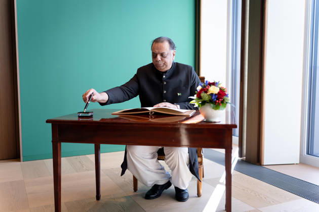 Federal President Frank-Walter Steinmeier, Accreditation of Ambassadors in Berlin, Official Residence at Spreebogen, Federal President Frank-Walter Steinmeier, Accreditation of Ambassadors, Bundeswehr, Ambassador, Pakistan, Salman Sharif, Berlin, Berlin, GER