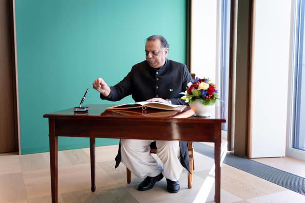 Federal President Frank-Walter Steinmeier, Accreditation of Ambassadors in Berlin, Official Residence at Spreebogen, Federal President Frank-Walter Steinmeier, Accreditation of Ambassadors, Bundeswehr, Ambassador, Pakistan, Salman Sharif, Berlin, Berlin, GER