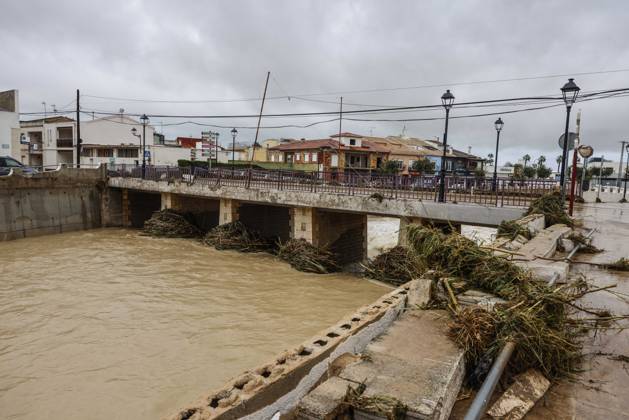 The Valencian Regional Government is preparing a lockdown order for the southern coast of Valencia and the northern coast of Alicante due to the rains. The river is filled with mud and vegetation carried by the rainwater, as of October 19, 2026, in Els Poblets, Valencian Community, Spain. The Valencian Regional Government is preparing a lockdown order for the southern coast of Valencia and the northern coast of Alicante in response to the emergency declared due to the rains caused by Storm Adam, as announced by the Regional Minister of Emergencies and the Interior early this morning, October 19, from the Emergency Coordination Center (CCE) October 19, 2026, Valencia, Valencian Community, Spain  Copyright: xRoberxSolsonax 7855639
