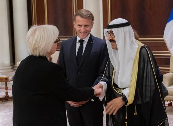 French President Emmanuel Macron in Kuwait KUWAIT CITY, KUWAIT - OCTOBER 19: (----EDITORIAL USE ONLY – MANDATORY CREDIT - AMIRI DIWAN OF THE STATE OF KUWAIT HANDOUT - NO MARKETING NO ADVERTISING CAMPAIGNS - DISTRIBUTED AS A SERVICE TO CLIENTS----) French President Emmanuel Macron meets with Emir of Kuwait Sheikh Meshal Al-Ahmad Al-Jaber Al-Sabah during an official visit in Kuwait City, Kuwait on October 19, 2026. Amiri Diwan of the State of Kuwait Anadolu Kuwait City Kuwait. Editorial use only. Please get in touch for any other usage.  Copyright: x2026xAnadoluxAmirixDiwanxofxthexStatexofxKuwaitx