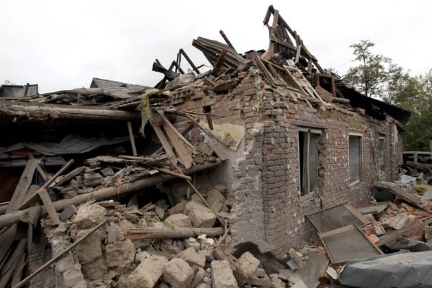 The premises of a house are reduced to rubble by a Russian bombardment in Dnipro, Ukraine, October 19, 2026. On Monday morning, Russian forces launched guided aerial bombs at the eastern city, damaging private homes and infrastructure. An 84-year-old woman was hospitalised in moderate condition. (Photo by Mykola Miakshykov Ukrinform) Russian troops hit Dnipro with guided bombs  Copyright: xMykolaxMiakshykovx