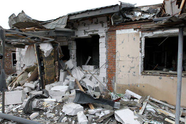 The premises of a house are reduced to rubble by a Russian bombardment in Dnipro, Ukraine, October 19, 2026. On Monday morning, Russian forces launched guided aerial bombs at the eastern city, damaging private homes and infrastructure. An 84-year-old woman was hospitalised in moderate condition. (Photo by Mykola Miakshykov Ukrinform) Russian troops hit Dnipro with guided bombs  Copyright: xMykolaxMiakshykovx