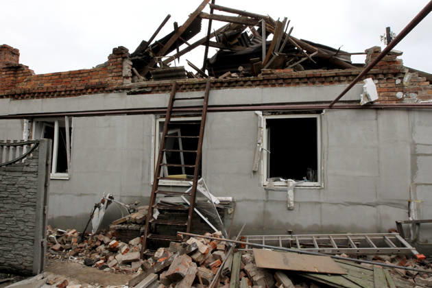 The premises of a house are reduced to rubble by a Russian bombardment in Dnipro, Ukraine, October 19, 2026. On Monday morning, Russian forces launched guided aerial bombs at the eastern city, damaging private homes and infrastructure. An 84-year-old woman was hospitalised in moderate condition. (Photo by Mykola Miakshykov Ukrinform) Russian troops hit Dnipro with guided bombs  Copyright: xMykolaxMiakshykovx
