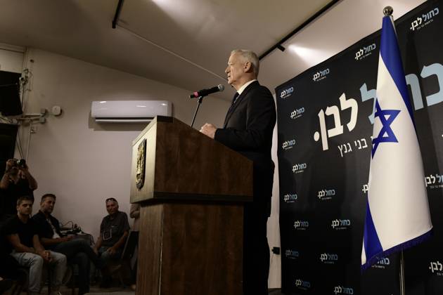 October 19, 2026, Ramat-Gan, Israel: Benny Gantz, chairman of Israel s Blue and White party, holds a press conference in Ramat Gan, Israel, October 19, 2026, during which he announces his withdrawal from the upcoming elections. Ramat-Gan Israel - ZUMAq101 20261019_zna_q101_071 Copyright: xTomerxNeubergx