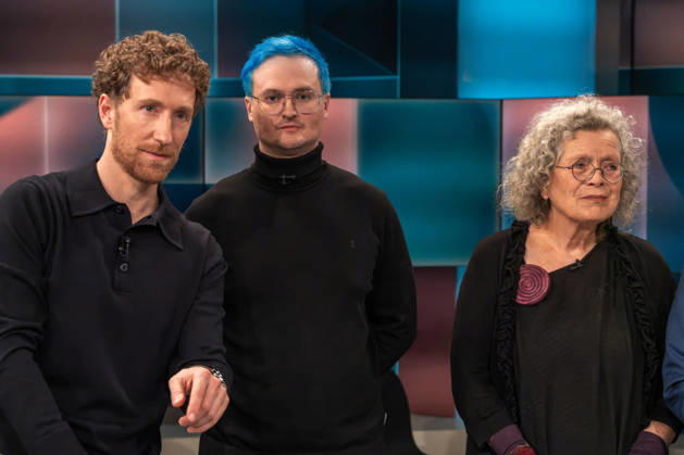 Hart aber Fair from Cologne on October 19, 2026. From left to right: host Louis Klamroth, civil servant teacher Nicolas Schmelzer, and Elisabeth van der Wal, a retiree and former senior government official. There are man