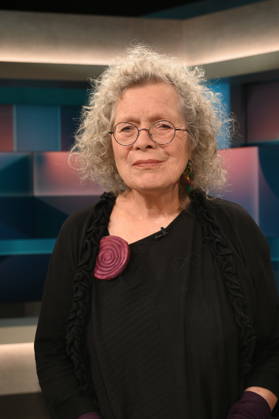 Elisabeth van der Wal, a retired senior civil servant and former senior civil servant in Bremen, is calling for the abolition of civil servant status for large segments of the public sector. She appeared as a guest on the ARD talk show *Hart aber Fair*, which focused on teachers, police officers, and the civil service, asking, Why do we still need civil servants?