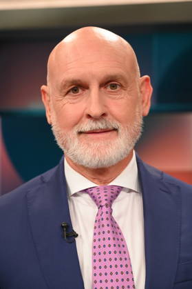 Trade unionist Volker Geyer, national chairman of the German Civil Servants Federation (dbb), appeared as a guest on the ARD talk show *Hart aber Fair* to discuss the topic Teachers, Police Officers, and the Civil Service: Why Do We Still Need Civil Servants?
