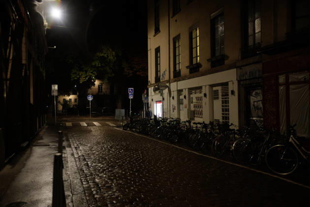 France extends night curfews beyond Paris following weekend violence LYON, FRANCE - OCTOBER 19: A view of a street during a curfew imposed following violence and looting during nationwide weekend demonstrations against the rising cost of living and fuel prices in Lyon, France, on October 19, 2026. French authorities are expanding overnight curfews beyond Paris to Nice, Lyon and parts of the Gironde department following weekend protests marked by violence and looting, French broadcaster BFMTV reported Monday. Laurent Vlad Anadolu Lyon France. Editorial use only. Please get in touch for any other usage.  Copyright: x2026xAnadoluxLaurentxVladx