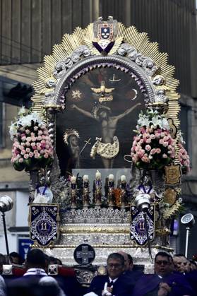 Thousands of devotees join Lord of Miracles procession in Lima LIMA, PERU - OCTOBER 19: Thousands of devotees accompany the third procession of the Lord of Miracles through the streets of downtown Lima, Peru, on October 19, 2026. Held every October, the processions draw thousands of faithful and are considered among the largest religious gatherings in Latin America. The procession includes a tribute in front of the Palace of Justice and passes through the streets of Lima’s Historic Center. Klebher Vasquez Anadolu Lima Peru. Editorial use only. Please get in touch for any other usage.  Copyright: x2026xAnadoluxKlebherxVasquezx