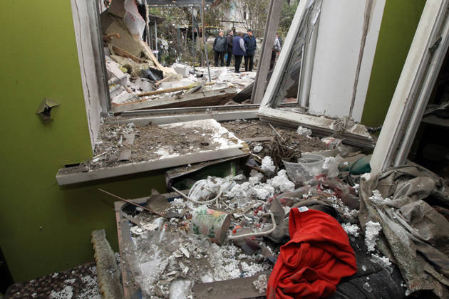Russian troops hit Dnipro with guided bombs A room in a private house shows damage caused by a Russian bombardment in Dnipro, Ukraine, on October 19, 2026. On Monday morning, Russian forces launched guided aerial bombs at the eastern city, damaging private homes and infrastructure. An 84-year-old woman was hospitalised in moderate condition. Dnipro Ukraine  Copyright: xMykolaxMiakshykovx originalFilename: ukrinform-russiant261019_npuPn.jpg