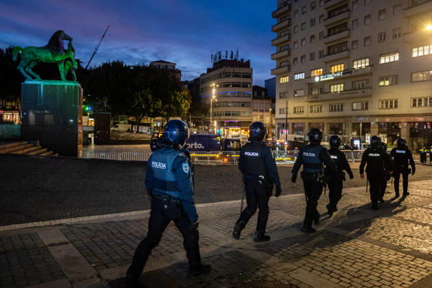 October 20, 2026, Porto, Portugal: Police officers seen walking through Praca D. Joao I following the clearance of the housing protest camp. The operation ended without major incidents as protesters completed the removal of tents and belongings from the square. Porto Portugal  - ZUMAs197 20261020_aaa_s197_055 Copyright: xDiogoxBaptistax