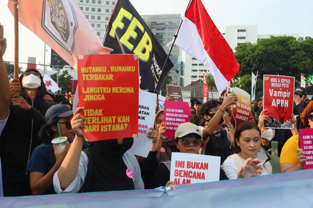 October 20, 2026, Jakarta, Central Jakarta, jakarta: Students and civil society groups stage a protest at Tugu Tani, Central Jakarta, voicing concerns over government policies, environmental issues, and social inequality. Jakarta jakarta - ZUMAp146 20261020_zap_p146_019 Copyright: xDennyxPohanx