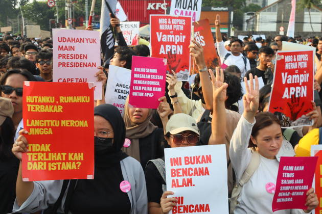 October 20, 2026, Jakarta, Central Jakarta, jakarta: Students and civil society groups stage a protest at Tugu Tani, Central Jakarta, voicing concerns over government policies, environmental issues, and social inequality. Jakarta jakarta - ZUMAp146 20261020_zap_p146_020 Copyright: xDennyxPohanx