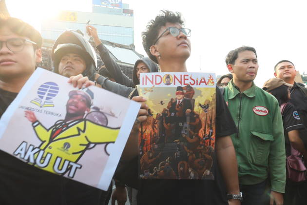 October 20, 2026, Jakarta, Central Jakarta, jakarta: Students and civil society groups stage a protest at Tugu Tani, Central Jakarta, voicing concerns over government policies, environmental issues, and social inequality. Jakarta jakarta - ZUMAp146 20261020_zap_p146_023 Copyright: xDennyxPohanx