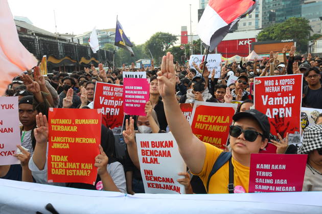 October 20, 2026, Jakarta, Central Jakarta, jakarta: Students and civil society groups stage a protest at Tugu Tani, Central Jakarta, voicing concerns over government policies, environmental issues, and social inequality. Jakarta jakarta - ZUMAp146 20261020_zap_p146_026 Copyright: xDennyxPohanx