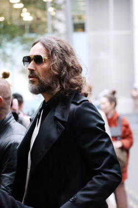 Russell Brand at Southwark Crown Court in London Russell Brand at Southwark Crown Court in London. Prosecutors have opened their case, detailing allegations from six women dating between 1999 and 2009 The criminal trial of comedian and actor. CAP GOL GOL London Great Britain United Kingdom Copyright: xRickxGold CapitalxPicturesx