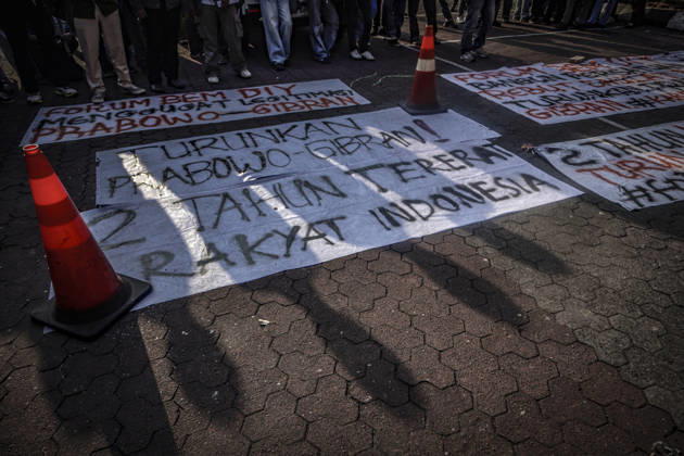 October 20, 2026, Yogyakarta, Special Region Of Yogyakarta, Indonesia: Special Region of Yogyakarta, October 20, 2026. A crowd comprising members of a community and student alliance staged a protest in front of the Special Region of Yogyakarta Regional People™s Representative Council (DPRD) building. During the protest, the demonstrators made several demands, including that forest and land fires and floods be declared national disasters; that strict action be taken against the corporations involved; and that the cost of education and healthcare be reduced and access to these services be made more equitable. Yogyakarta Indonesia - ZUMAf198 20261020_zip_f198_018 Copyright: xMuhammadxFebriansyahx