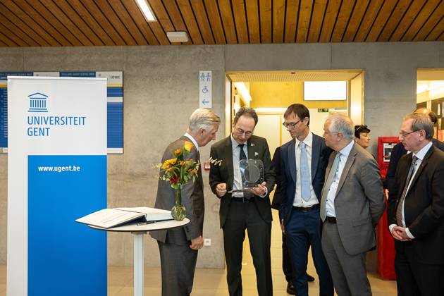 King Philippe - Filip of Belgium pictured during a visit to IGent, a research building at the UGent University where scientists and companies collaborate to develop innovative technologies, on Tuesday 20 October 2026, in Gent.  JAMESxARTHURxGEKIERE 190398431