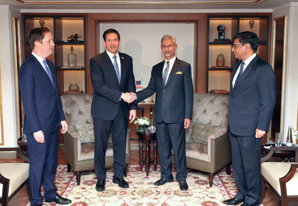 RECORD DATE NOT STATED EAM S. Jaishankar meets US Secretary of State, Marco Rubio Mumbai, Oct 20 (ANI): External Affairs Minister S. Jaishankar meets US Secretary of State, Marco Rubio, in Mumbai on Tuesday. U.S. Ambassador to India Sergio Gor and Foreign Secretary Vikram Misri also present. (@SecRubio X ANI Photo) Mumbai Maharashtra India Copyright: xANIx ANI_20261020237