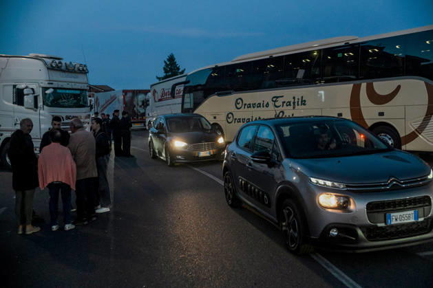 Truck drivers protest in Italy VIBO VALENTIA, ITALY - OCTOBER 20: Trucks and passenger vehicles line the roadway during a blockade organized by agricultural workers and truck drivers at the Sant Onofrio junction in Vibo Valentia, Calabria, Italy, on October 20, 2026. Ongoing demonstrations sparked by surging fuel prices have caused severe disruptions to supply chains and local commerce across southern Italy, with protests set to continue through October 27. Valeria Ferraro Anadolu Vibo valentia Italy. Editorial use only. Please get in touch for any other usage.  Copyright: x2026xAnadoluxValeriaxFerrarox