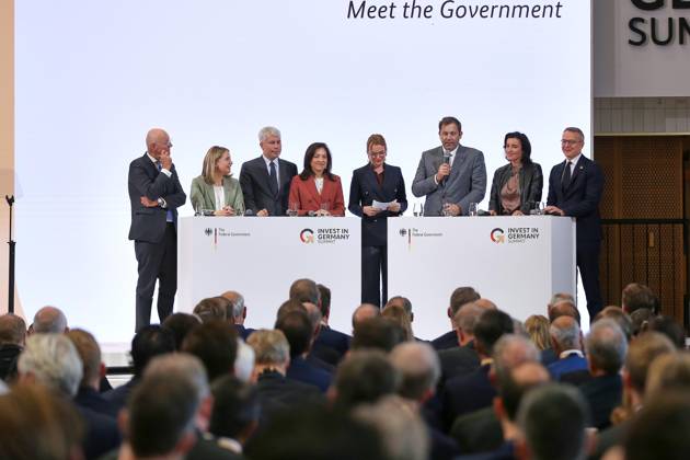 Berlin, Germany, October 20, 2026 ESMT Invest in Germany Summit Discussion featuring, among others, Martin Blessing, Commissioner for Investment in Germany; Federal Minister of Housing, Urban Development, a Copyright: xdtsxNachrichtenagenturx dts_140031