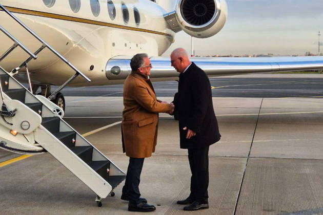 News Bilder des Tages RUSSIA, ST PETERSBURG - OCTOBER 21, 2026: Steve Witkoff (L), US Special Presidential Envoy for Peace Missions, and Kirill Dmitriyev, Russia s Special Presidential Representative for Investment and Economic Cooperation with Foreign Countries, meet at Pulkovo International Airport. Best quality available. TASS St Petersburg Russia  - ZUMAt113 20261021_zaa_t113_009 Copyright: xTassx