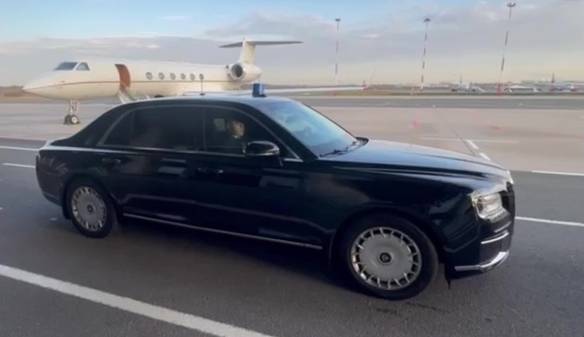 Russia US Witkoff Arrival 9269464 21.10.2026 In this video grab, a car transporting U.S. President Donald Trump s special envoy Steve Witkoff is seen at Pulkovo Airport in St. Petersburg, Russia. Witkoff arrived in the city on October 21 for talks with Russian President Vladimir Putin aimed at resolving the conflict in Ukraine, a day after meeting Ukrainian President Volodymyr Zelenskiy in Oslo. Sputnik St. Petersburg Russia  Copyright: xx