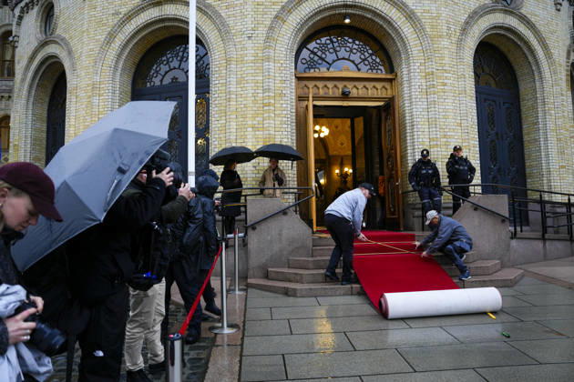 Ukraine Talks in Oslo, Ukrainian President Volodymyr Zelenskyy visits the Storting in Oslo, October 21, 2026. The red carpet is rolled out in front of the Storting, where Ukrainian President Volodymyr Zelenskyy arrives to meet with Storting President Masud Gharahkhani and the parliamentary leaders. Photo: Heiko Jyoung NTB Oslo Norway Sl5JDOse Dc EDITORIAL USE ONLY Ref  Copyright: xHeikoxJungex xNTBx