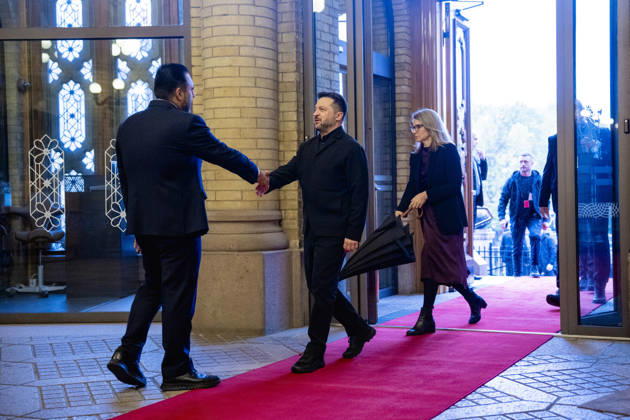 Zelenskyy Visits the Storting, Oslo, October 21, 2026. Storting President Masud Gharahkhani with Ukrainian President Volodymyr Zelenskyy at the Storting. Photo by Stian Lysberg Solum, POOL NTB, Oslo, Norway. 5QQhGiYkZE. EDITORIAL USE ONLY Ref BNC POL 5QQhGiYkZE jpg  Copyright: xStianxLysbergxSolumx xPOOLx xNTBx
