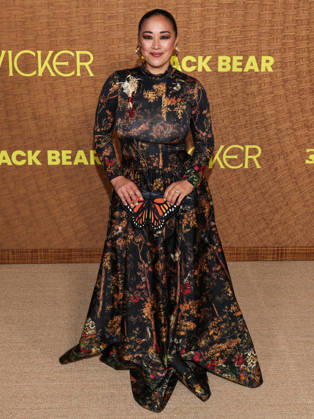 Los Angeles Premiere Of Black Bear s Wicker LOS ANGELES, CALIFORNIA, USA - OCTOBER 20: Ediza Ferris arrives at the Los Angeles Premiere Of Black Bear s Wicker held at the DGA Theater Complex at The Directors Guild of America on October 20, 2026 in Los Angeles, California, United States. Los Angeles DGA Theater Complex at The Directors Guild of America California United States Copyright: xKayxQiao ImagexPressxAgencyx