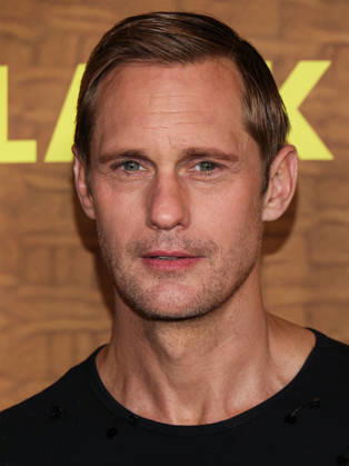 Los Angeles Premiere Of Black Bear s Wicker LOS ANGELES, CALIFORNIA, USA - OCTOBER 20: Alexander Skarsgard wearing Chopova Lowena, styled by Harry Lambert arrives at the Los Angeles Premiere Of Black Bear s Wicker held at the DGA Theater Complex at The Directors Guild of America on October 20, 2026 in Los Angeles, California, United States. Los Angeles DGA Theater Complex at The Directors Guild of America California United States Copyright: xKayxQiao ImagexPressxAgencyx