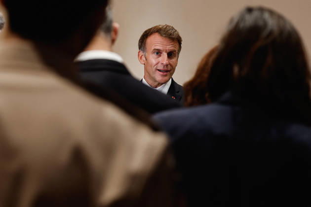 President Macron At The Opswf Summit During His Visit To Qatar French President Emmanuel Macron speaks to members of the media on the day of the 9th Annual One Planet Sovereign Wealth Funds (OPSWF) Summit, in Lusail, Qatar, October 21, 2026. Phot oby Benoit Tessier Pool ABACAPRESS.COM Lusail Qatar Copyright: xPool ABACAx