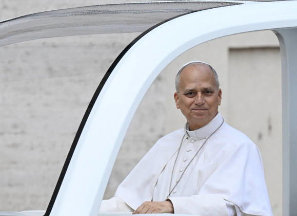 Pope Leo XIV Leads The General Audience - Vatican Pope Leo XIV attends the weekly general audience in Saint Peter’s square, Vatican on October 21, 2026. Photo by Eric Vandeville ABACAPRESS.COM Rome  Copyright: xVandevillexEric ABACAx