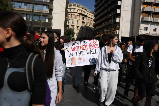Students, teachers stage demonstration in Athens, Greece ATHENS, GREECE - OCTOBER 21: Students and teachers take part in a demonstration against the rising cost of living and demanding better working conditions and increased funding for public education in Athens, Greece, on October 21, 2026. Costas Baltas Anadolu Athens Greece. Editorial use only. Please get in touch for any other usage.  Copyright: x2026xAnadoluxCostasxBaltasx