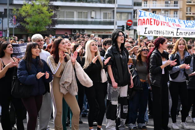 October 21, 2026, Thessaloniki, Greece: Students protest in Greece, calling for better education and government action to ease the burden of rising living costs. Thessaloniki Greece - ZUMAp191 20261021_zap_p191_023 Copyright: xGiannisxPapanikosx