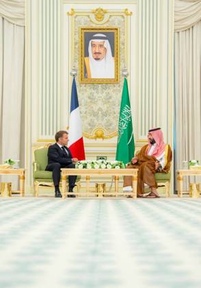 Emmanuel Macron - Mohammed bin Salman meeting in Riyadh RIYADH, SAUDI ARABIA - OCTOBER 21: (----EDITORIAL USE ONLY - MANDATORY CREDIT - BANDAR AL-JALOUD SAUDI ROYAL COURT HANDOUT - NO MARKETING NO ADVERTISING CAMPAIGNS - DISTRIBUTED AS A SERVICE TO CLIENTS----) French President Emmanuel Macron meets Saudi Crown Prince and Prime Minister Mohammed bin Salman Al Saud in Riyadh, Saudi Arabia, on October 21, 2026. Bandar Al-Jaloud Saudi Royal Court Anadolu Riyadh Saudi Arabia. Editorial use only. Please get in touch for any other usage.  Copyright: x2026xAnadoluxBandarxAl-Jaloud SaudixRoyalxCourtx