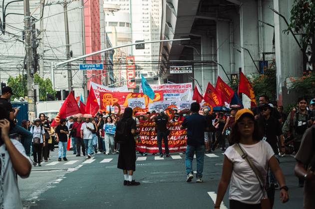 Manila Farmers Demand Land Reform MANILA, PHILIPPINES, OCTOBER 21, 2026: Farmers and activists gather in Mendiola during a demonstration calling for land reform, increased agricultural support and protection of rural livelihoods. Protesters oppose agricultural land conversion and the US-led Pax Silica initiative, which they say threatens farming communities. The rally takes place during National Peasant Month amid concerns over the potential impact of El Nino on food production. Manila Philippines Copyright: x xSeanxIsaiahxR.xMembrebex xJNAxPressx