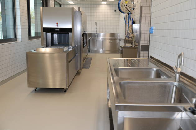 The Bautzen branch of the state-owned enterprise Sächsisches Immobilien und Baumanagement (SIB) today held a ceremony to mark the completion of the new prison kitchen at the Bautzen Correctional Facility. The previous prison kitc Copyright: xMatthiasxWehnertx