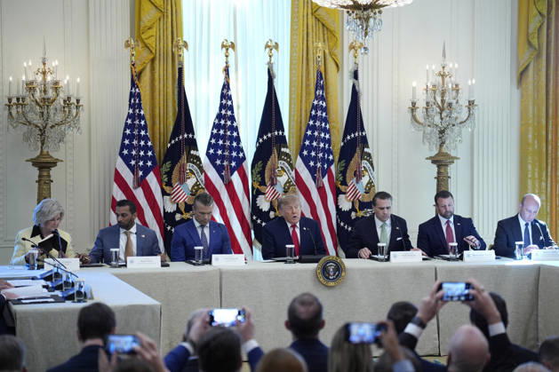 Donald Trump on cybercrime - Washington US President Donald Trump participates in the roundtable on protecting American families and seniors from cybercrime in the East Room at the White House in Washington on October 21, 2026. Photo by Yuri Gripas ABACAPRESS.COM Washington DC United States  Copyright: xGripasxYuri ABACAx