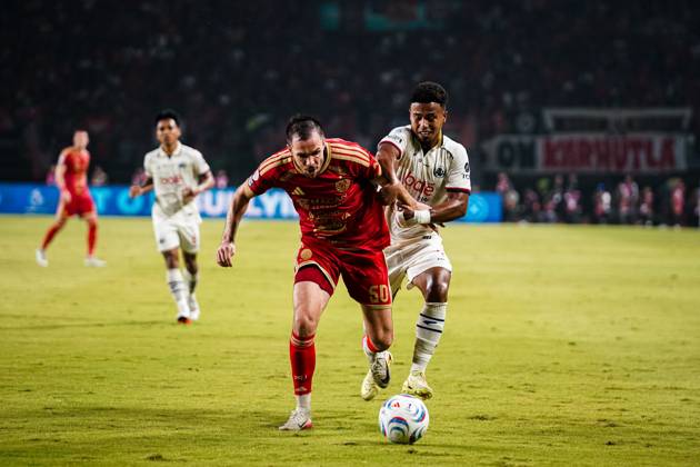 October 21, 2026, Jakarta, Indonesia: JAKARTA, INDONESIA - OCTOBER 21, 2026: Persija Jakarta defeated Arema FC 5-1 on Matchday 5 of the Indonesian BRI Super League, played at Gelora Bung Karno Stadium in Jakarta. Jakarta Indonesia - ZUMAq101 20261021_zna_q101_221 Copyright: xMuhamadxRidwanx