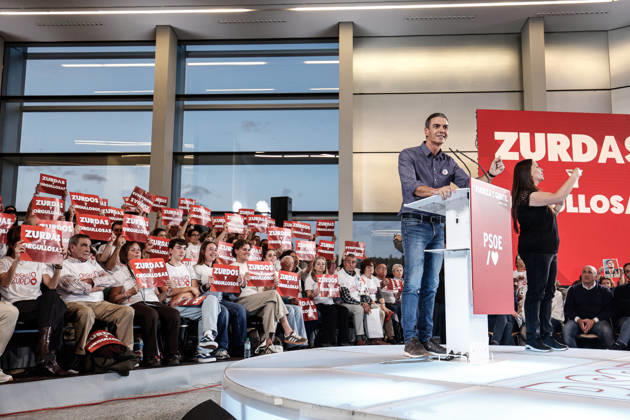 October 21, 2026, Burgos, Spain, Spain: Pedro Sanchez at the pre-campaign rally in Burgos. Burgos Spain - ZUMAc250 20261021_zip_c250_013 Copyright: xJorgexContrerasxSotox