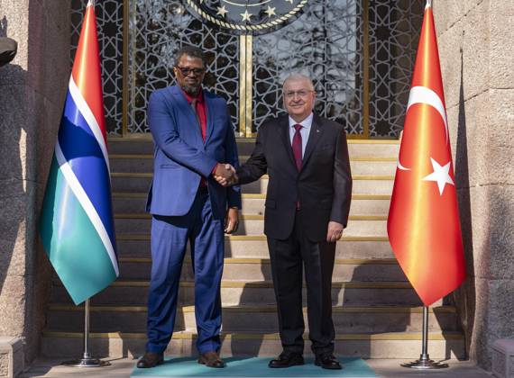 Yasar Guler - Baboucarr Ousmaila Joof meeting in Ankara ANKARA, TURKIYE - OCTOBER 22: Turkish National Defense Minister Yasar Guler (R) welcomes Minister of Defense of the Republic of The Gambia Baboucarr Ousmaila Joof (L) with an official military ceremony at the Ministry of National Defense in Ankara, Turkiye on Thursday, October 22, 2026. Osmancan Gurdogan Anadolu Ankara Turkey. Editorial use only. Please get in touch for any other usage.  Copyright: x2026xAnadoluxOsmancanxGurdoganx