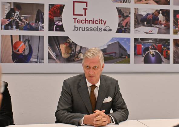 The King Visits Technicity Brussels ANDERLECHT, BELGIUM - OCTOBER 22 : King Philippe visits Technicity.brussels, the training and employment hub for the technology industry, in Anderlecht. Technicity.brussels was established through a public-private partnership and is aimed at job seekers, employees seeking retraining or further education, and students and teachers from secondary schools and colleges. The organization offers hands-on technical training and actively assists participants in finding a job. Companies can turn to it for continuing education for their staff or to rent modern technical infrastructure. During his visit, the King toured four training workshopselevator technology; HVAC and refrigeration technology; welding; and ele  Copyright: xBertxVanxDenxBrouckex