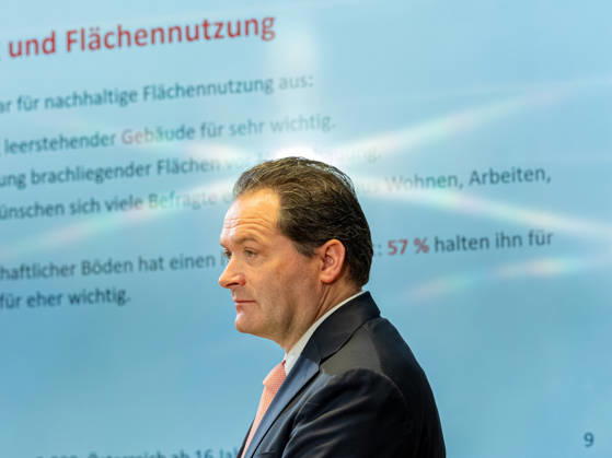 October 22, 2026: Presentation at the BMLUK (Federal Ministry of Agriculture and Forestry), Climate and Environmental Protection, Regions and Water Management Norbert Totschnig (ÖVP) on October 22, 2026, during the presentation of a study on quality of life in municipalities and prospects for vibrant regions at the Fe