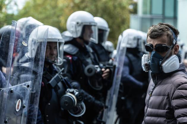 October 22, 2026, Tirana, Albania: TIRANA, ALBANIA, OCTOBER 22, 2026: Demonstrators gather outside the Albanian Parliament as lawmakers convene for a plenary session amid continuing student-led anti-government protests. The movement calls for improved university conditions, increased education funding and greater government accountability, alongside demands for Prime Minister Edi RamaÃ¢â‚¬â ¢s resignation. Tirana Albania  - ZUMAq101 20261022_zna_q101_054 Copyright: xKonstantinosxZilosx